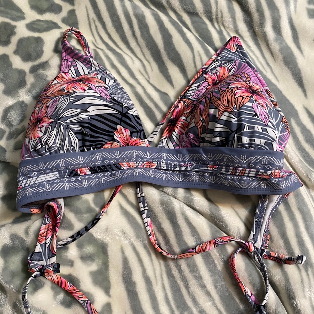 bikini top